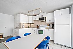 Waikiki Beach 1 Bedroom Condo