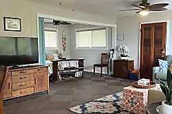 Charming Surfer's Dream Hawaiian Home