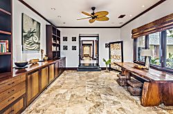 Oceanfront Luxury Villa with Infinity Pool