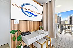 Waikiki Ocean View Condo 1801