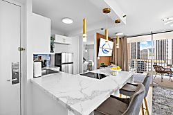 Waikiki Ocean View Condo 1801