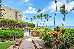 Kealia Resort Oceanfront Studio 5th Floor