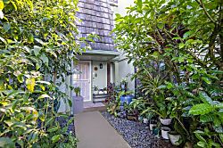 Puamana 2C Tropical Oasis