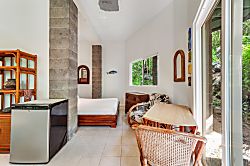 Manini Beachfront Getaway