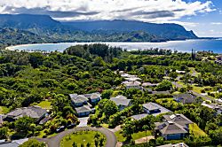 Tranquil Retreat in Princeville - Prime location with breezes and incredible views