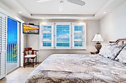 Royal Mauian 607