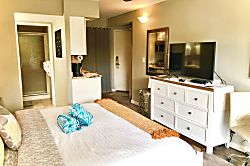 Blue Sky Escapes Studio Beachside Retreat