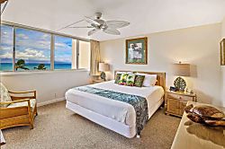 Royal Kahana 714