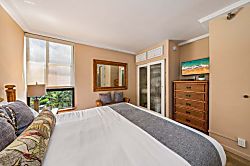 Maui Kai 808 Oceanfront Condo