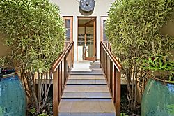 Hale I'a U'i Oceanfront Retreat