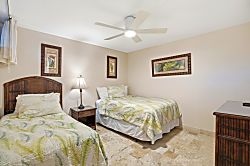 Kamaole Nalu 3rd Floor  - Room