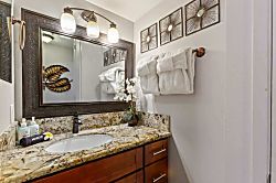Kihei Akahi C407 Partial  - Bathroom