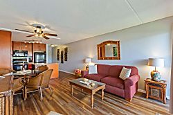 Kihei Akahi C407 Partial  - Living area