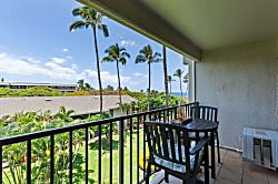 Kihei Akahi C407 Partial  - Outdoor dining