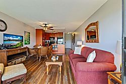 Kihei Akahi C407 Partial  - Living area