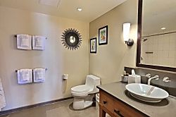 Beach Villas at Ko Olina O-421 - Bathroom