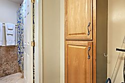 Waikiki Grand Hotel 605