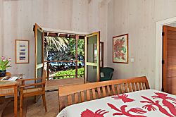 LalamiIo Beach House 