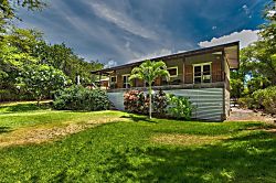 LalamiIo Beach House 