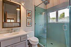 LalamiIo Beach House 