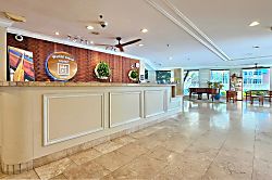 Waikiki Grand Suite 715