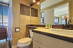 Diamond Head Beach Hotel 1002