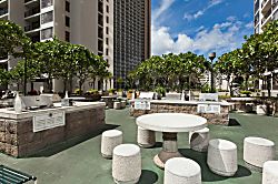 Waikiki Banyan 1608-I