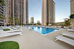 Waikiki Banyan 1608-I - Pool