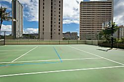 Waikiki Banyan 1608-I