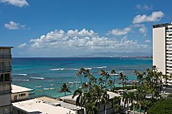 Diamond Head Beach Hotel 1104