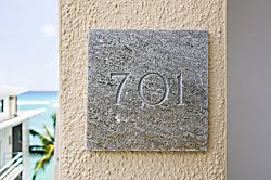 Diamond Head Beach Hotel 701