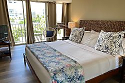 Diamond Head Beach Hotel 701