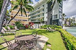 Diamond Head Beach Hotel 701