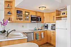 Ilikai Collection #1341