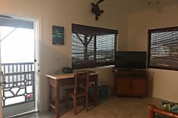 Miloli'i Beach Bungalow