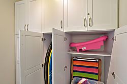 Waikiki Banyan Condo