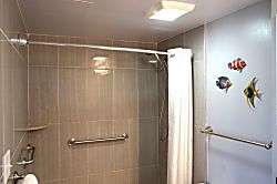 Waikiki Banyan Condo