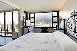 Waikiki Banyan Condo