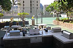 Waikiki Banyan Condo