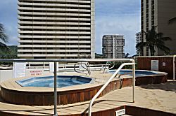 Waikiki Banyan Condo