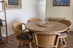 Waikiki Banyan Ocean Deluxe Co