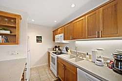 Kapaa Shore Resort #118