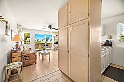 Plantation Hale Suites J16 