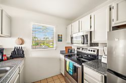 Plantation Hale Suites J16 