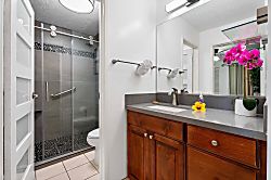 Keauhou Surf & Racquet Townhouse 36