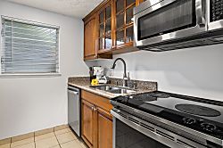 Keauhou Surf & Racquet Townhouse 36