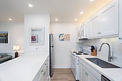 Kapaa Shore Resort #106