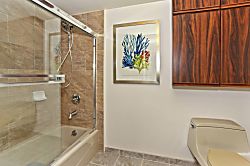 Waikiki Beach Tower #1804