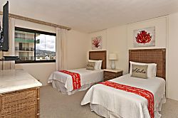 Waikiki Beach Tower #1804