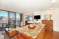 Waikiki Banyan #2002-T1